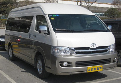 豐田商務(wù)車 17座